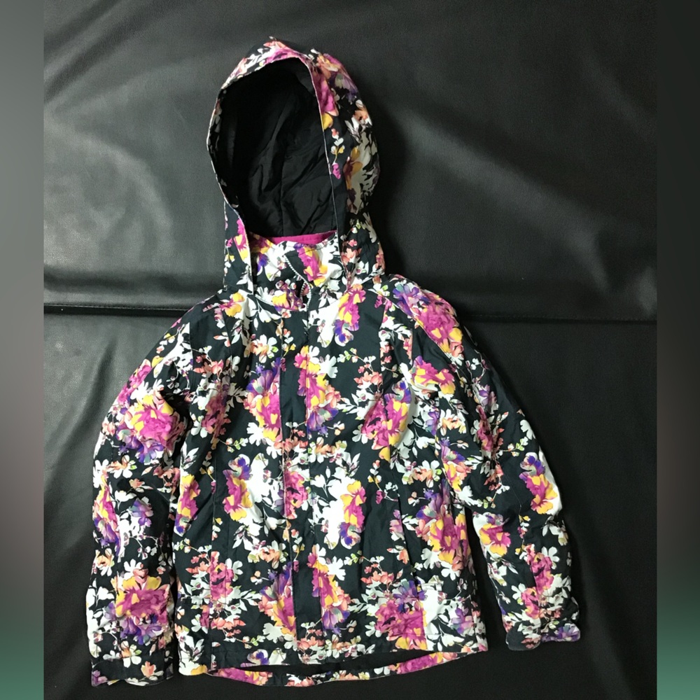 Girls snowboarding jacket. Burton. Size medium.
